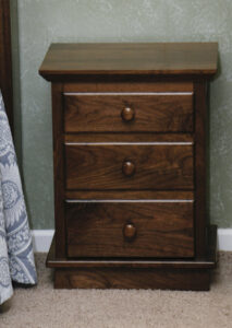 3 drawer night stand