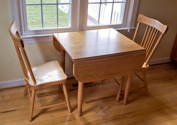 dropleaf breakfast nook table