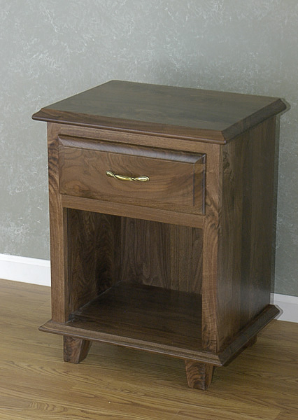 Kingston Modern Night Stand with one drawer on legs