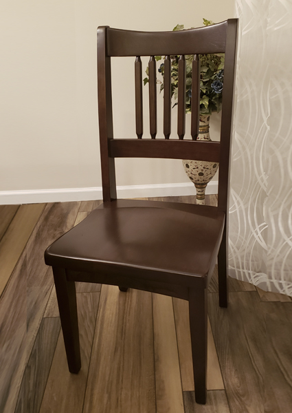 Ladderback spindle dining chair