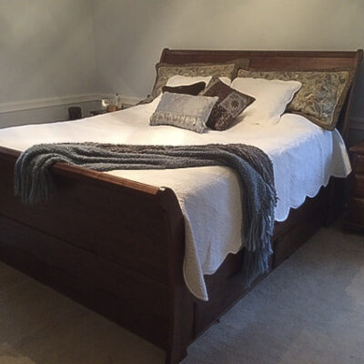 sleigh bed with storage