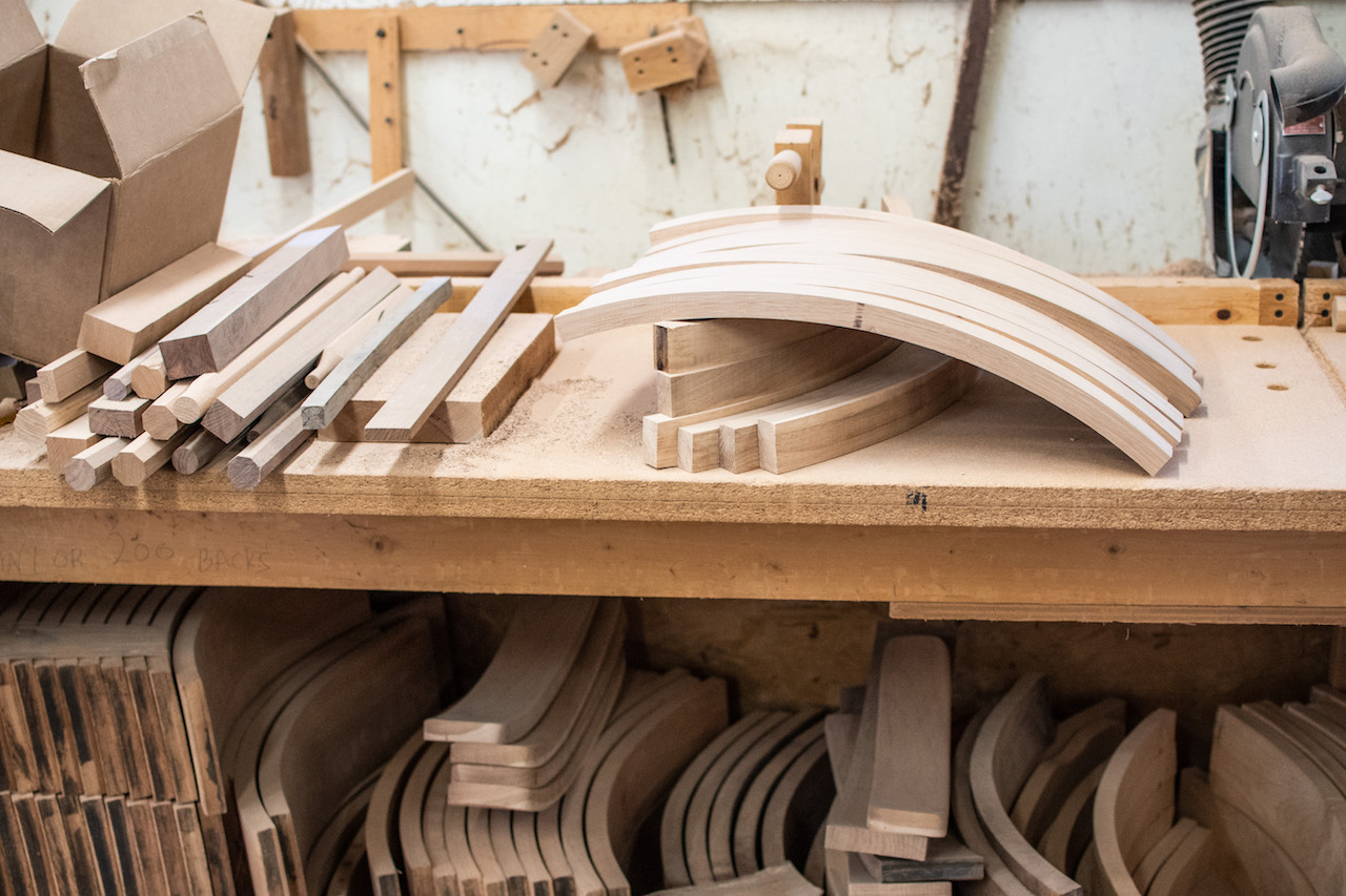 Explore The Benefits of Choosing Hardwood Furniture