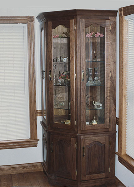 corner curio walnut