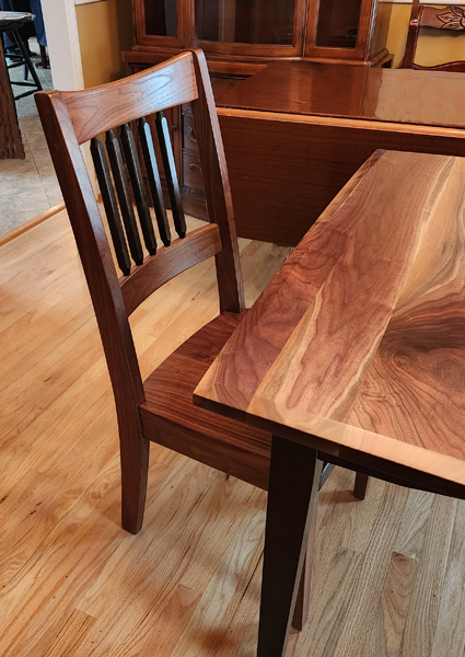 Ladderback spindle dining chair